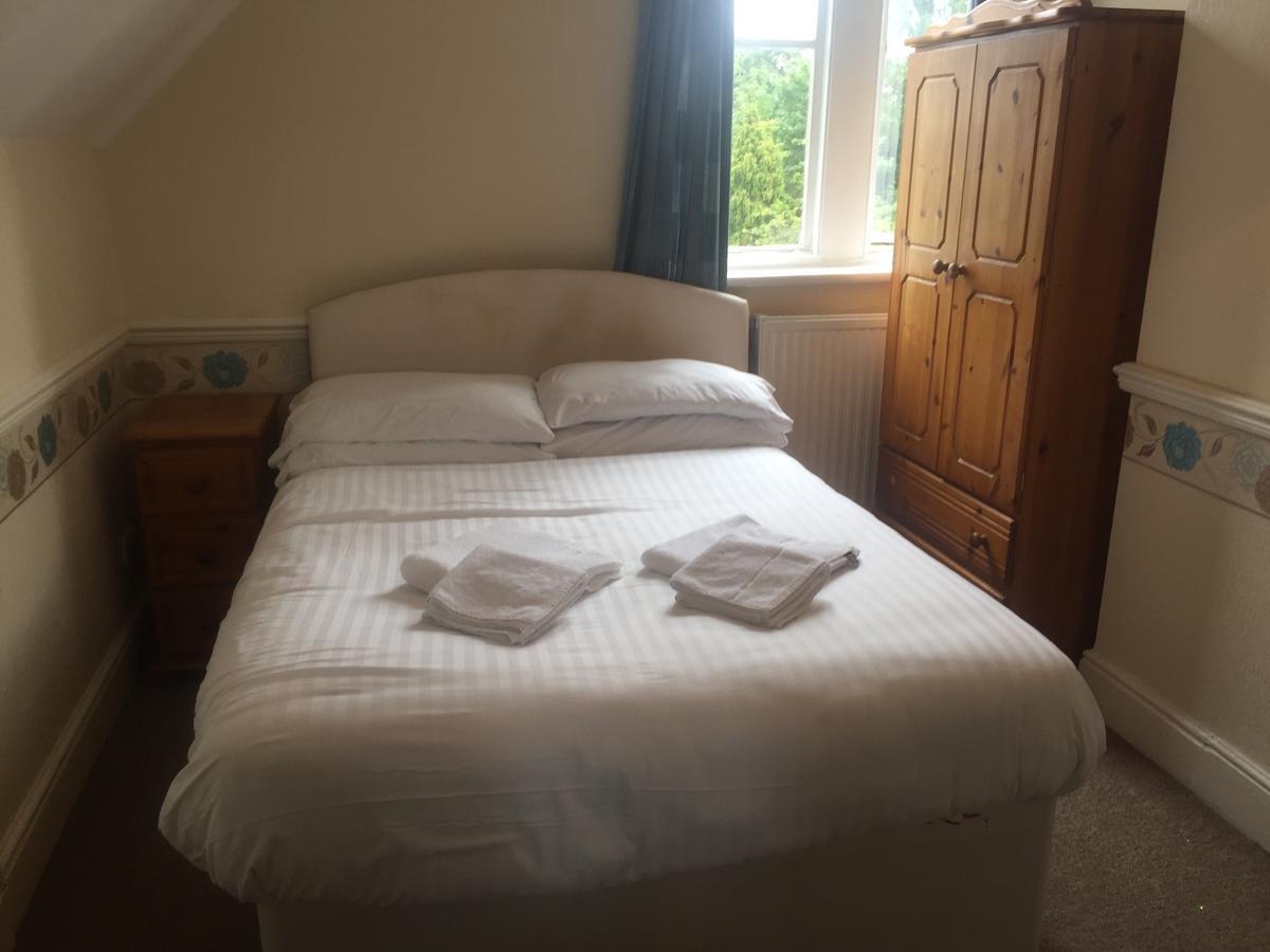 Queen Victoria Hotel Wolverhampton Bagian luar foto